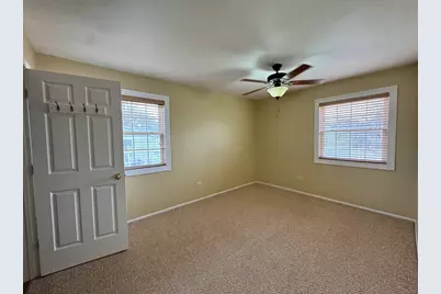 [Address not provided], Wheeling, IL 60090 - Photo 9