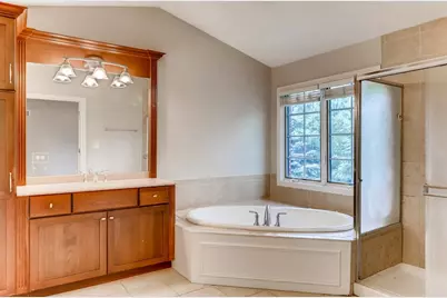 347 Arbor Glen Boulevard, Schaumburg, IL 60195 - Photo 15