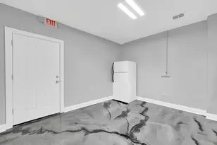 5242 S Damen Ave, Chicago, IL 60609 - Photo 5