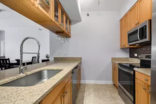 1335 S Prairie Ave, Chicago, IL 60605 - Photo 11