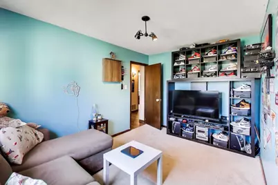 1075 Apricot Street, Hoffman Estates, IL 60169 - Photo 11