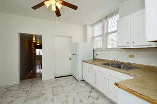 1154 W 17th St, Chicago, IL 60608 - Photo 3