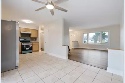 198 Shadywood Lane, Elk Grove Village, IL 60007 - Photo 11