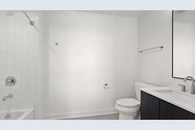 1801 W Grand Avenue #201, Chicago, IL 60622 - Photo 11