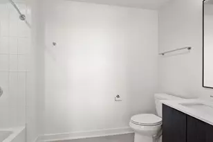 1801 W Grand Ave, Chicago, IL 60622 - Photo 11