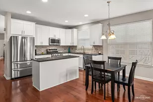 21249 Lily Lake Ln, Crest Hill, IL 60403 - Photo 3