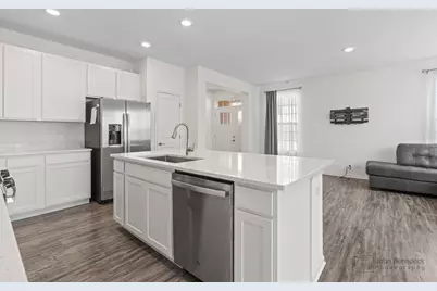 [Address not provided], McHenry, IL 60050 - Photo 9