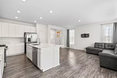 [Address not provided], McHenry, IL 60050 - Photo 7