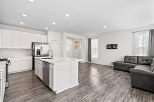 [Address not provided], McHenry, IL 60050 - Photo 7