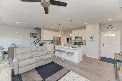 126 Kingsport Drive, South Elgin, IL 60177 - Photo 7