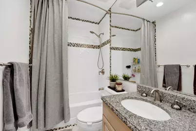 2720 N Greenview Avenue #E, Chicago, IL 60614 - Photo 15