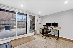 2720 N Greenview Ave, Chicago, IL 60614 - Photo 13