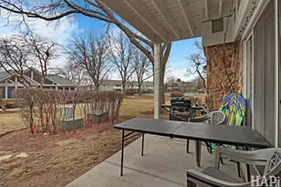 1300 Cromwell Ct, Vernon Hills, IL 60061 - Photo 19