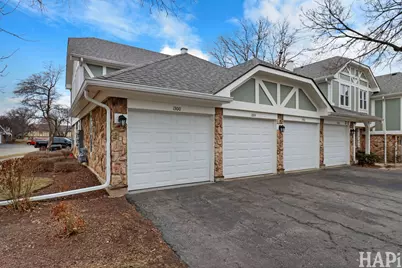 1300 Cromwell Court #1300, Vernon Hills, IL 60061 - Photo 3