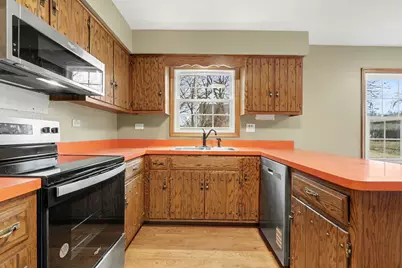 720 Meadow Wood Drive, Joliet, IL 60431 - Photo 7