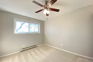 860 E Old Willow Rd, Prospect Heights, IL 60070 - Photo 13