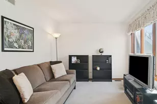 1332 Edington Ln, Mundelein, IL 60060 - Photo 13