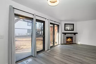 1325 Williamsburg Dr, Schaumburg, IL 60193 - Photo 7