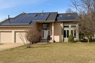 120 W Grandin Rd, Morris, IL 60450 - Photo 1