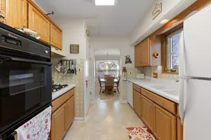 370 N Oak St, Elmhurst, IL 60126 - Photo 9