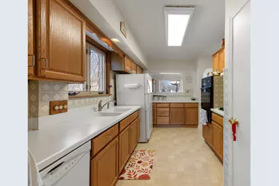 370 N Oak Street, Elmhurst, IL 60126 - Photo 7