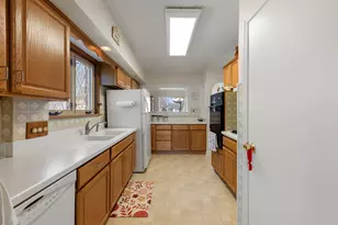 370 N Oak St, Elmhurst, IL 60126 - Photo 7