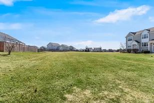 546 Meadow Lily Dr, Joliet, IL 60431 - Photo 23