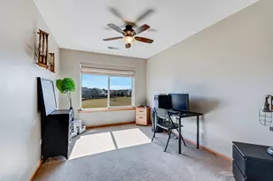 546 Meadow Lily Dr, Joliet, IL 60431 - Photo 15