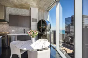 600 N Fairbanks Ct, Chicago, IL 60611 - Photo 13