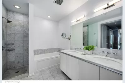 600 N Fairbanks Court #2801, Chicago, IL 60611 - Photo 21