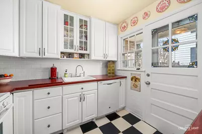 145 East Road, Glen Ellyn, IL 60137 - Photo 7