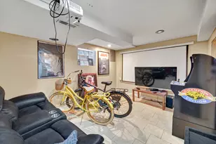 7139 S Kedzie Ave, Chicago, IL 60629 - Photo 15