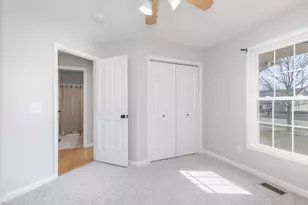 2275 Boulder Dr, Normal, IL 61761 - Photo 15