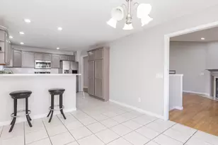 2275 Boulder Dr, Normal, IL 61761 - Photo 9