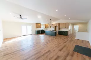 542 Heritage Dr, Stillman Valley, IL 61084 - Photo 13