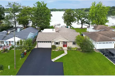 188 Oakwood Drive, Antioch, IL 60002 - Photo 1