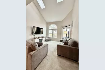 418 Waterford Court, Carol Stream, IL 60188 - Photo 5