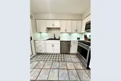 418 Waterford Court, Carol Stream, IL 60188 - Photo 7