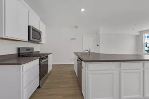 5918 Hawkweed Dr, Naperville, IL 60564 - Photo 15