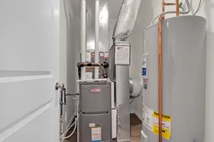 5918 Hawkweed Dr, Naperville, IL 60564 - Photo 25