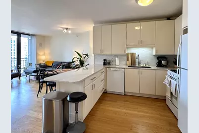 630 N State Street #1709, Chicago, IL 60654 - Photo 7