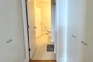 630 N State St, Chicago, IL 60654 - Photo 11