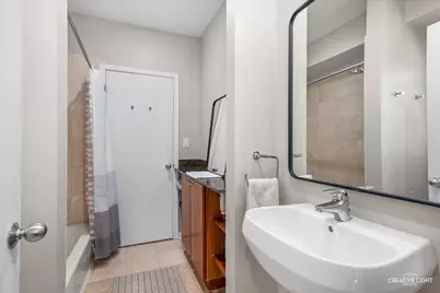 1740 W Foster Avenue #2F, Chicago, IL 60640 - Photo 13