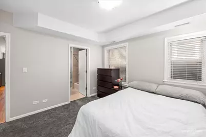 1740 W Foster Avenue #2F, Chicago, IL 60640 - Photo 11