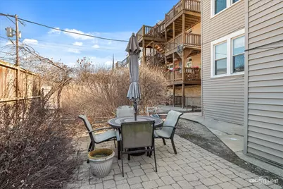 1740 W Foster Avenue #2F, Chicago, IL 60640 - Photo 17