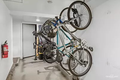 1740 W Foster Avenue #2F, Chicago, IL 60640 - Photo 15