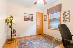 2028 N 72nd Ct, Elmwood Park, IL 60707 - Photo 15