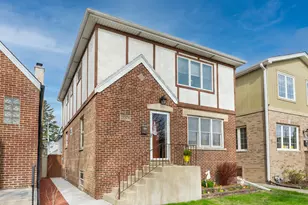 2028 N 72nd Ct, Elmwood Park, IL 60707 - Photo 1