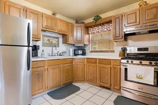 2028 N 72nd Ct, Elmwood Park, IL 60707 - Photo 7
