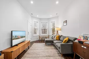 3904 N Whipple Ave, Chicago, IL 60618 - Photo 3